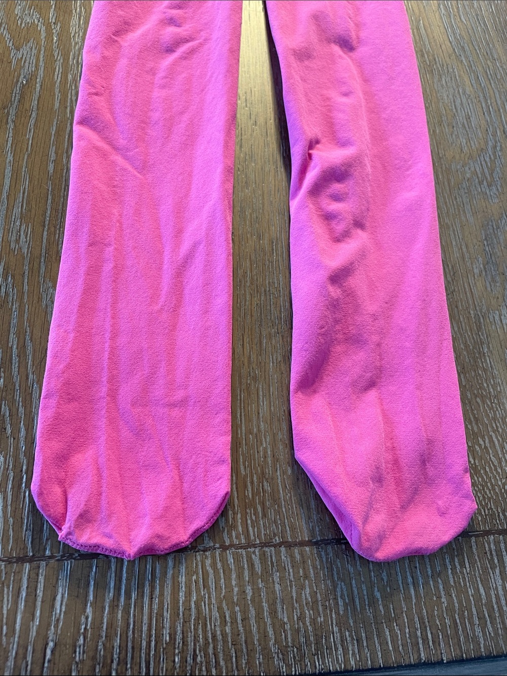Woman's Fuchsia Tights - Picture 3 of 4